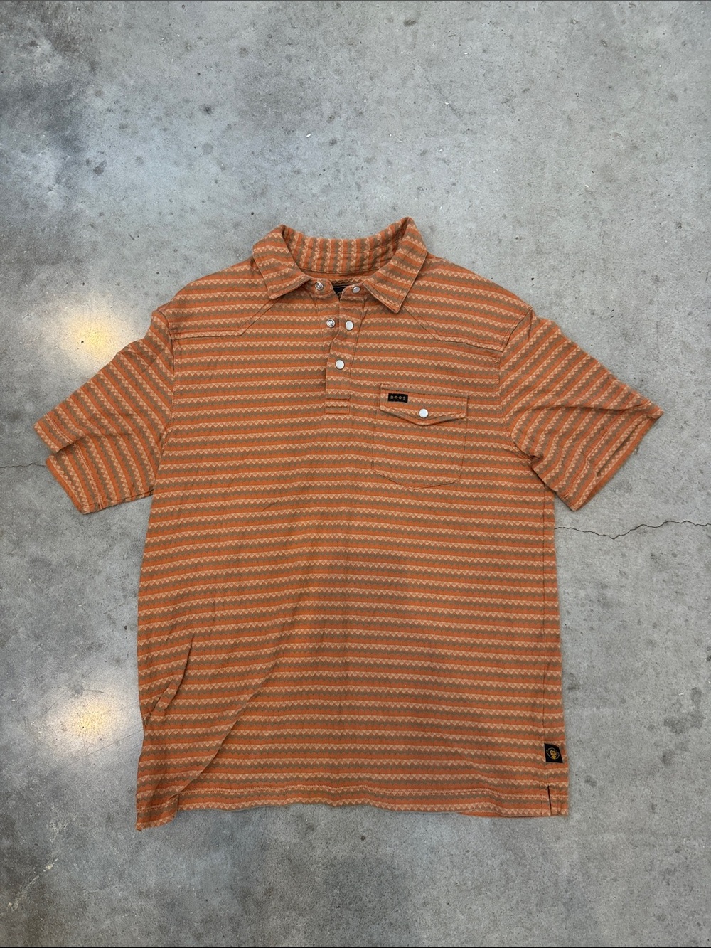 Howler Brothers Ranchero Polo – Size M – Rust/Tan Aztec Stripe